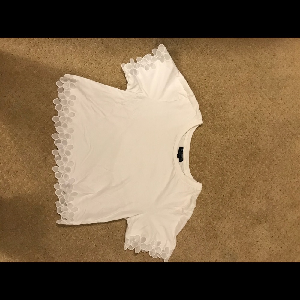 Delicate white flower tee